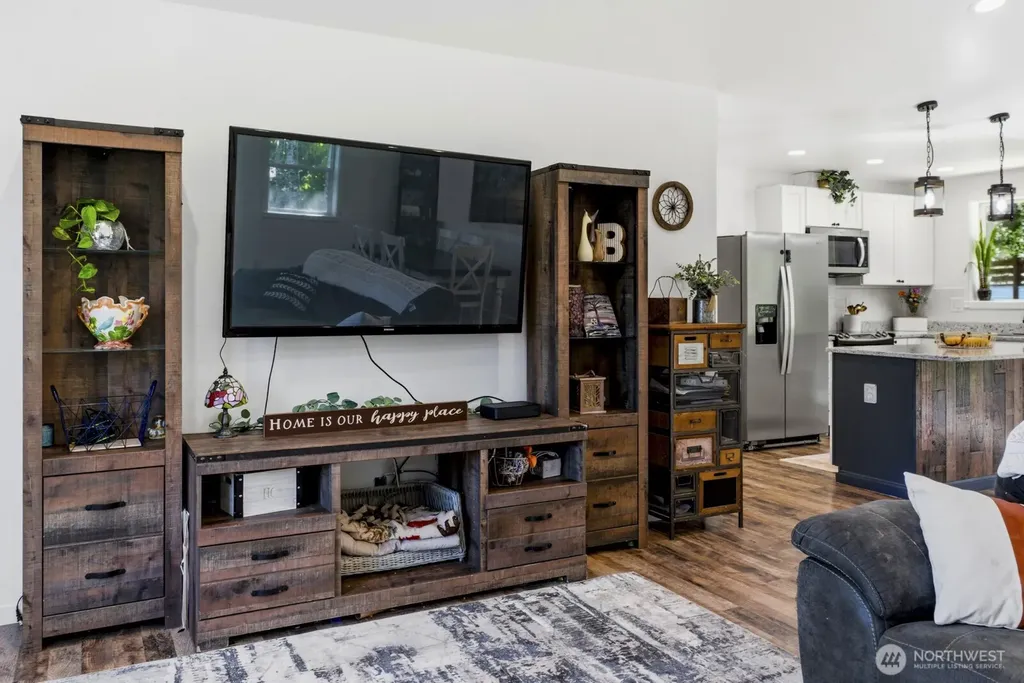 690 N Summit Mccleary WA 98557
