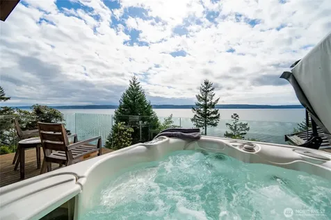 838 Sundown Lane Camano Island WA 98282