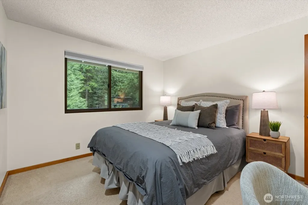 6923 237th Avenue NE Redmond WA 98053