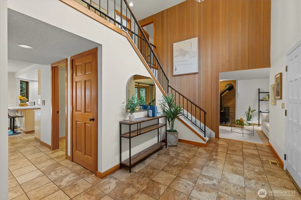 6923 237th Avenue NE Redmond WA 98053