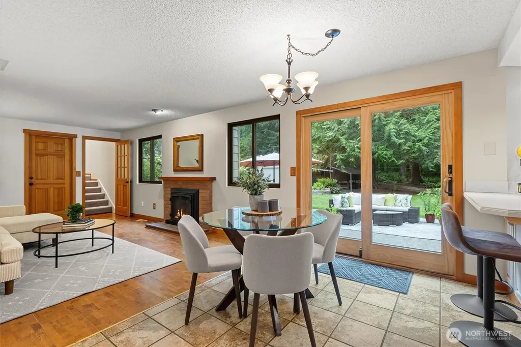 6923 237th Avenue NE Redmond WA 98053