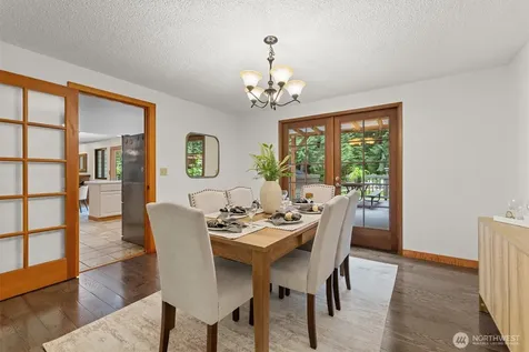 6923 237th Avenue NE Redmond WA 98053