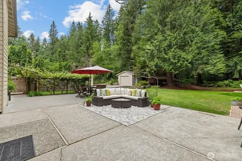 6923 237th Avenue NE Redmond WA 98053