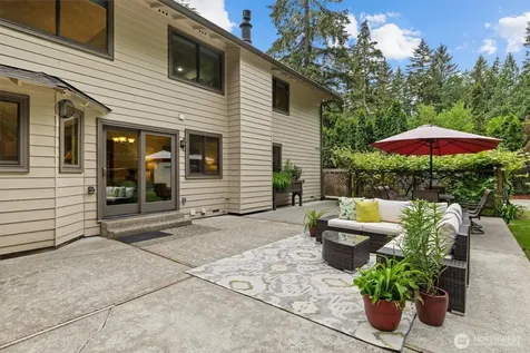 6923 237th Avenue NE Redmond WA 98053
