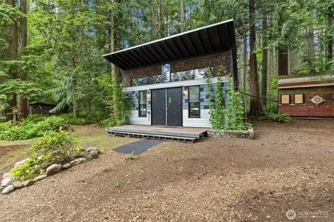 6923 237th Avenue NE Redmond WA 98053