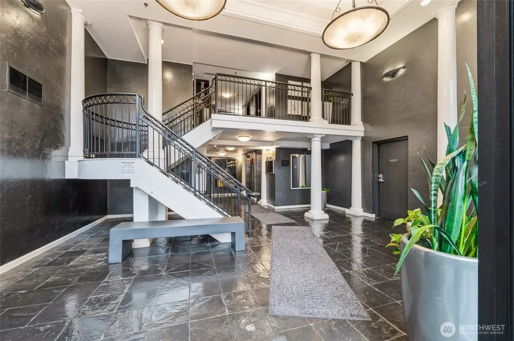 425 Vine Street Seattle WA 98121