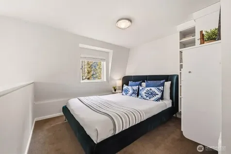 425 Vine Street Seattle WA 98121