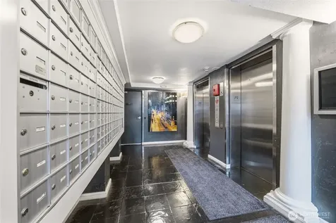 425 Vine Street Seattle WA 98121