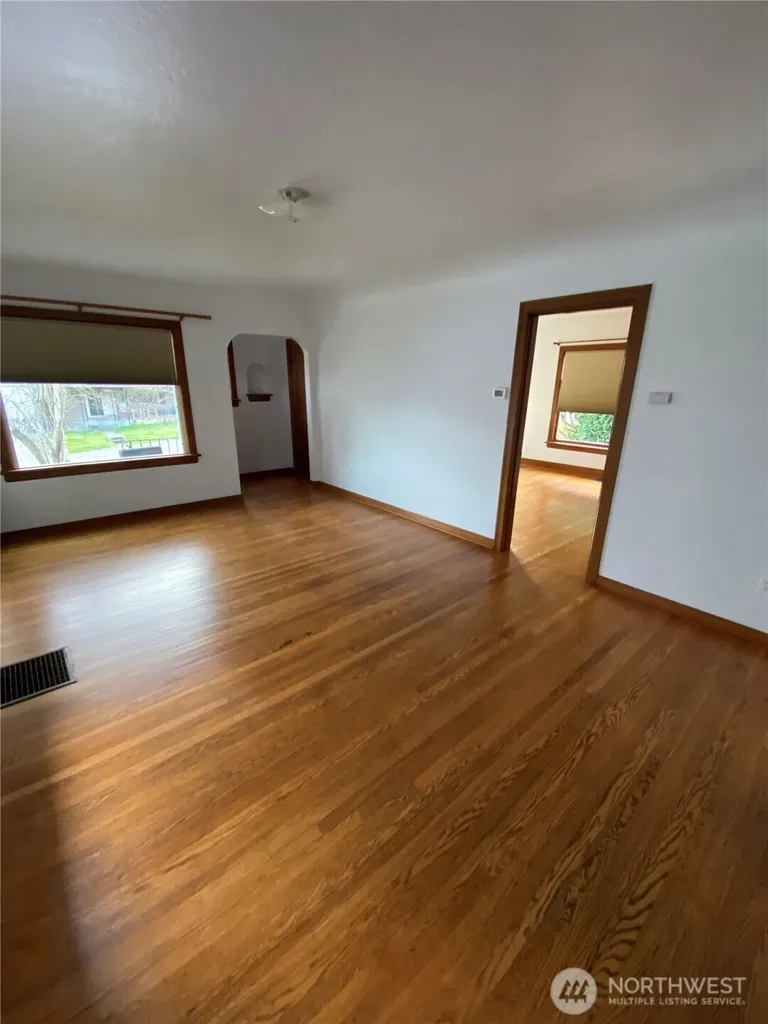 1222 9th Street Bremerton WA 98337