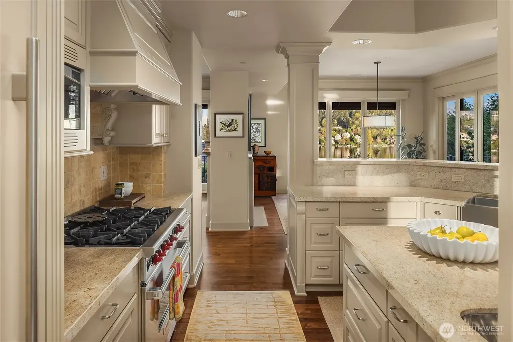 232 Overlake Drive E Medina WA 98039