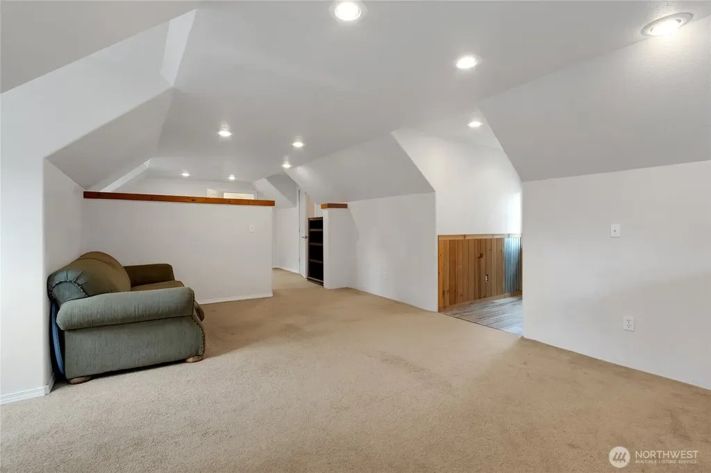 9820 344th Street S Roy WA 98580