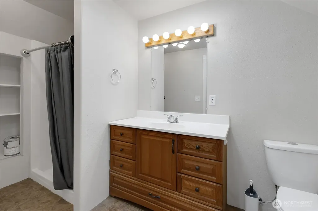 9820 344th Street S Roy WA 98580