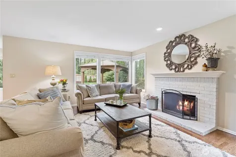 3122 235th Avenue SE Sammamish WA 98075