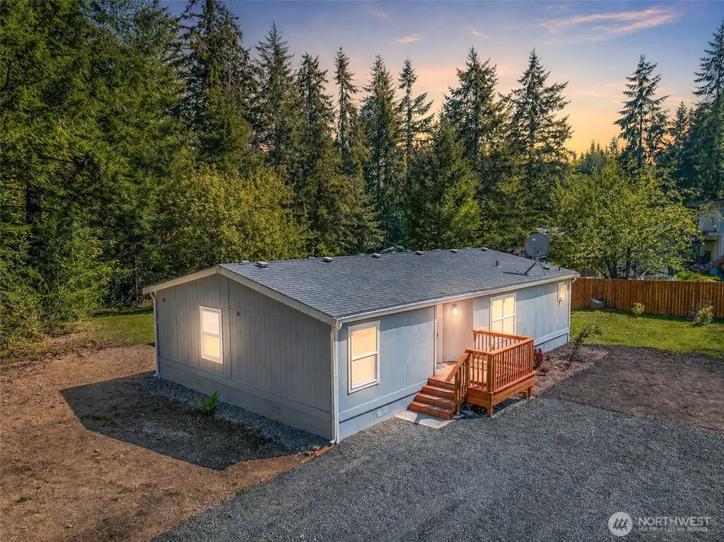 2151 W Cloquallum Road Shelton WA 98584