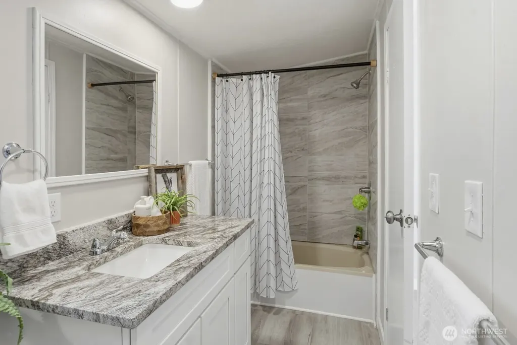 2151 W Cloquallum Road Shelton WA 98584