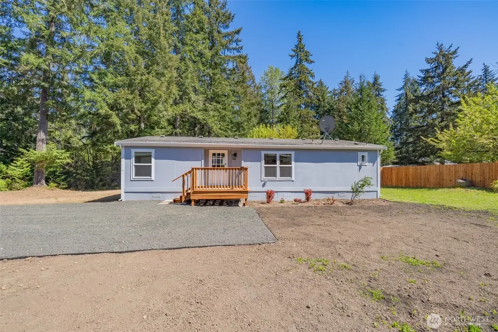 2151 W Cloquallum Road Shelton WA 98584