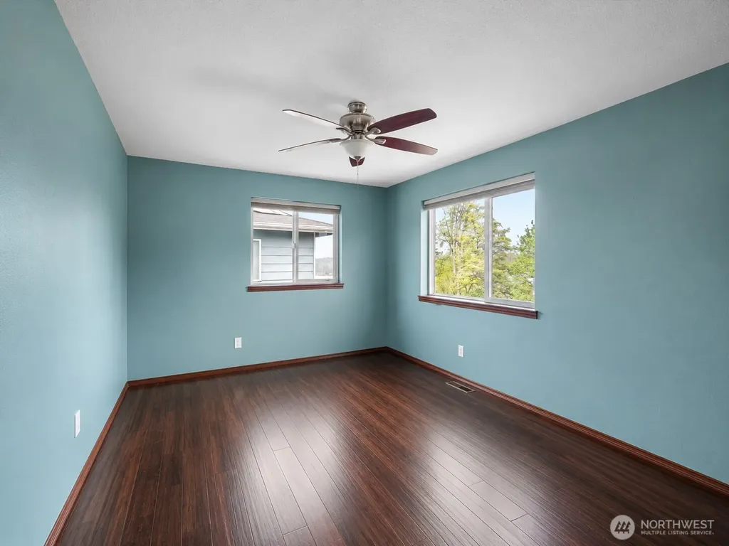 1011 94th Drive NE Lake Stevens WA 98258