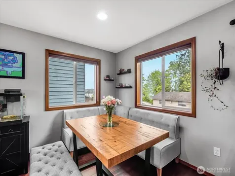 1011 94th Drive NE Lake Stevens WA 98258