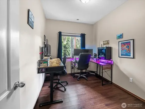 1011 94th Drive NE Lake Stevens WA 98258