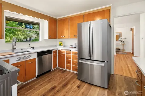 7348 55th Avenue NE Seattle WA 98115