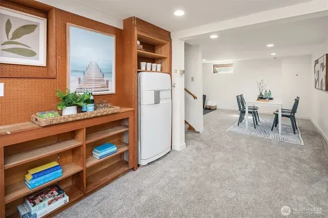 7348 55th Avenue NE Seattle WA 98115