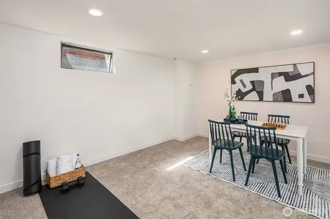 7348 55th Avenue NE Seattle WA 98115