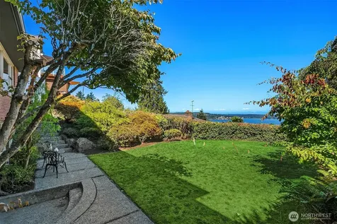 7348 55th Avenue NE Seattle WA 98115