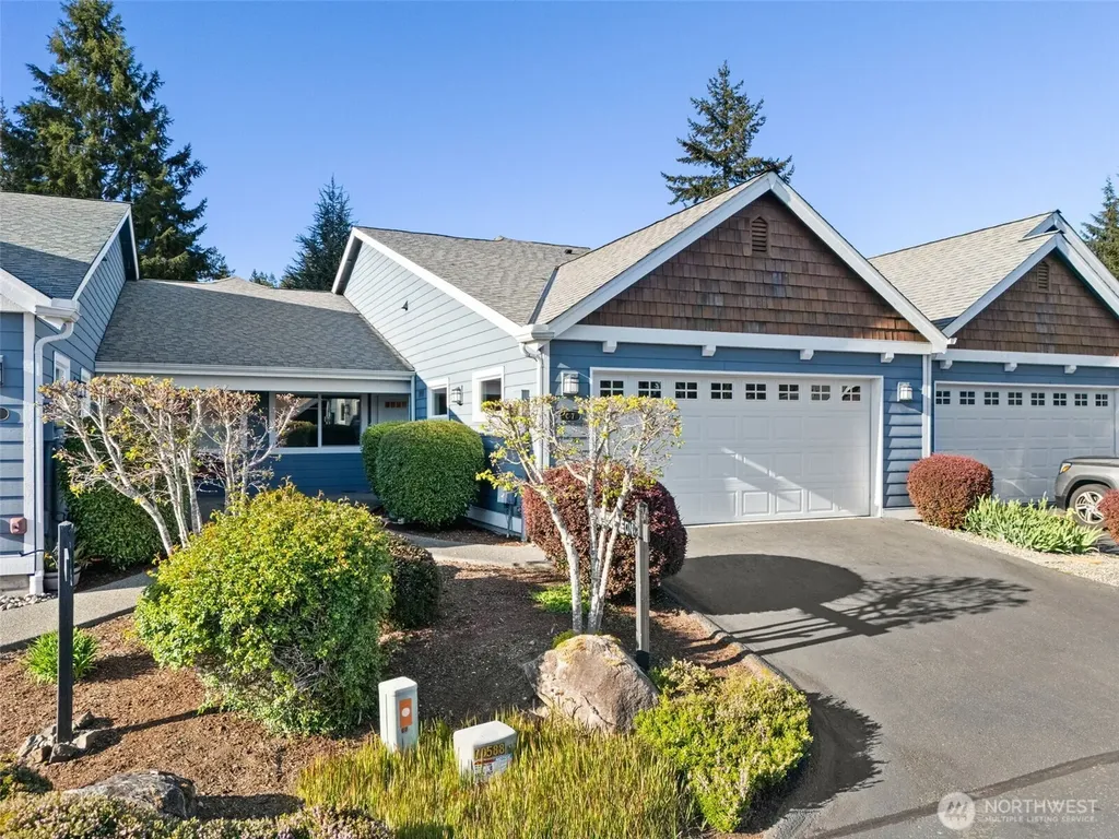 160 E Soderberg Road Allyn WA 98524