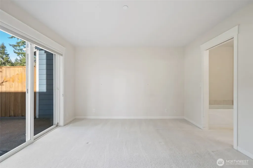 160 E Soderberg Road Allyn WA 98524