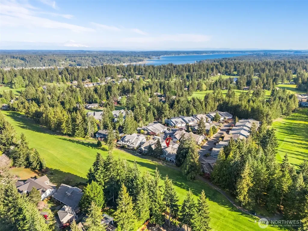 160 E Soderberg Road Allyn WA 98524