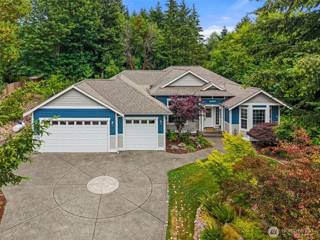 11940 Windtree Lane SE Rainier WA 98576