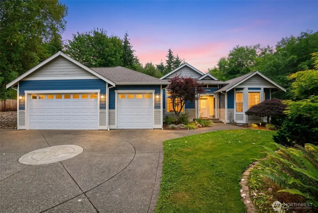 11940 Windtree Lane SE Rainier WA 98576