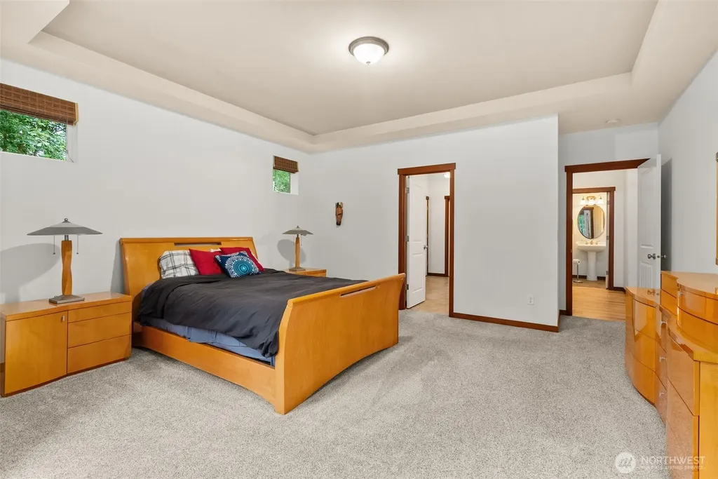 11940 Windtree Lane SE Rainier WA 98576