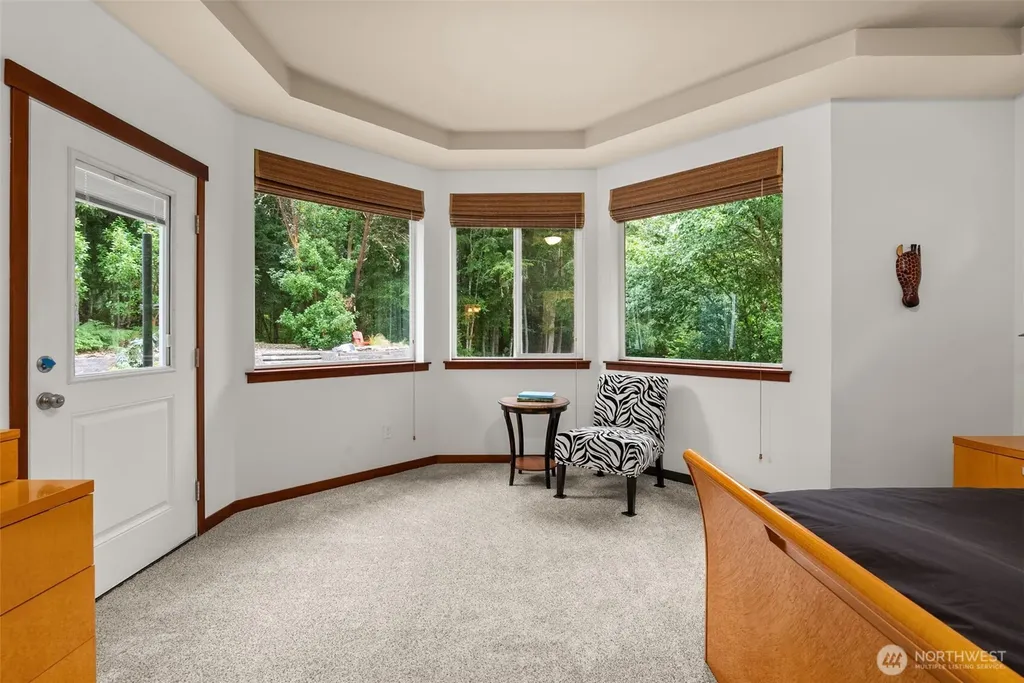 11940 Windtree Lane SE Rainier WA 98576