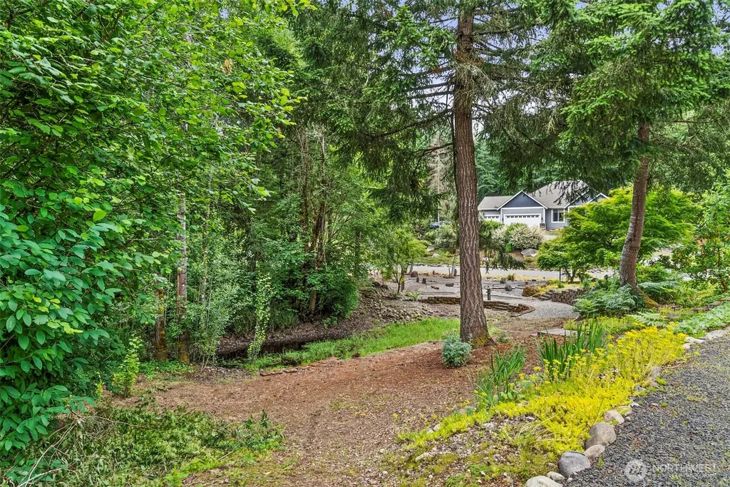 11940 Windtree Lane SE Rainier WA 98576