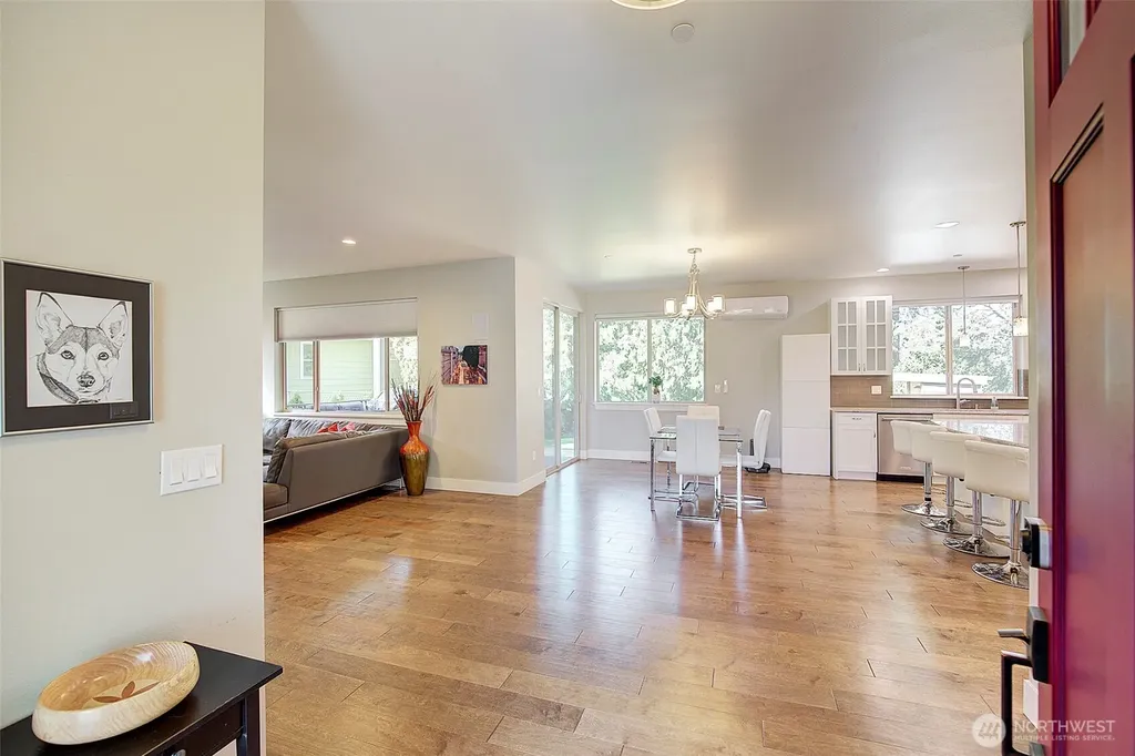 11627 21st Avenue SW Burien WA 98146