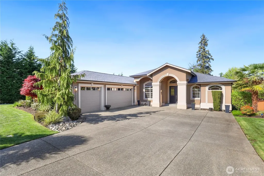 11227 Shawnee Road E Puyallup WA 98374