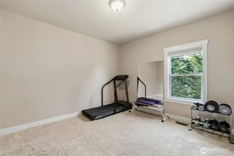 11227 Shawnee Road E Puyallup WA 98374