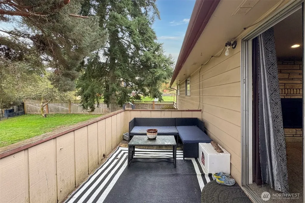 2717 S Laurel Street Port Angeles WA 98362