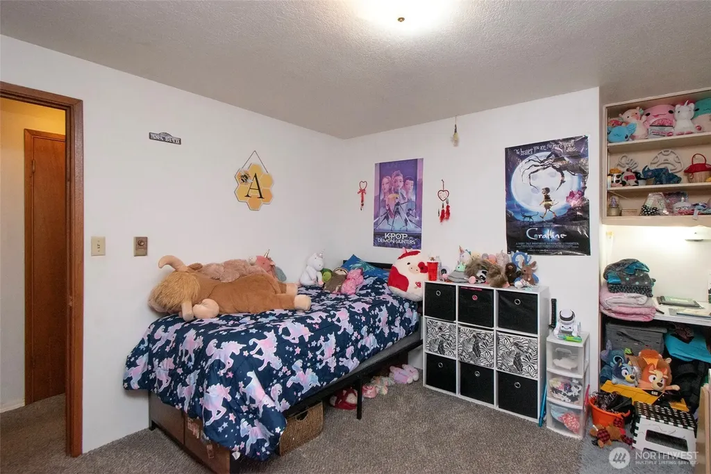 2717 S Laurel Street Port Angeles WA 98362