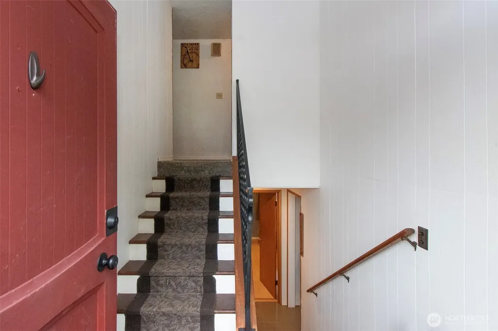 2717 S Laurel Street Port Angeles WA 98362