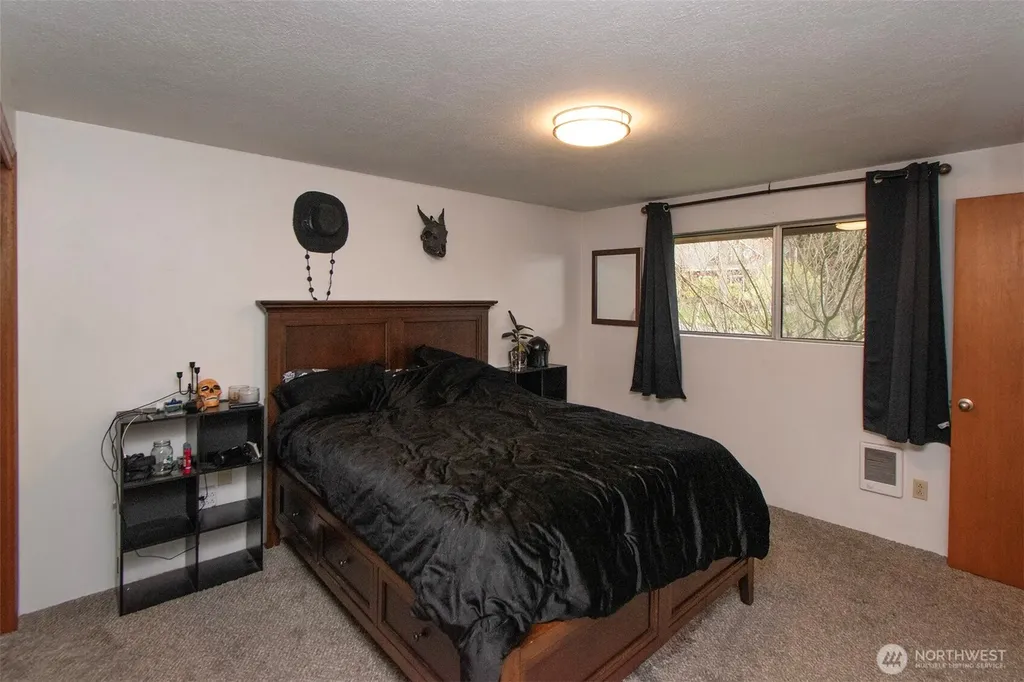 2717 S Laurel Street Port Angeles WA 98362