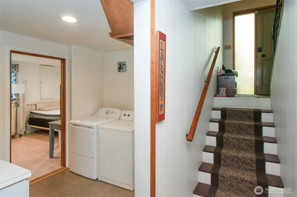 2717 S Laurel Street Port Angeles WA 98362