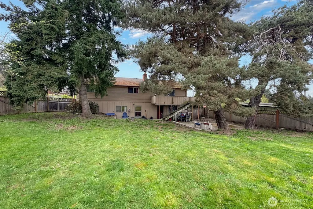 2717 S Laurel Street Port Angeles WA 98362