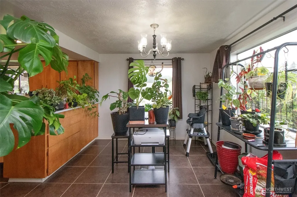 2717 S Laurel Street Port Angeles WA 98362