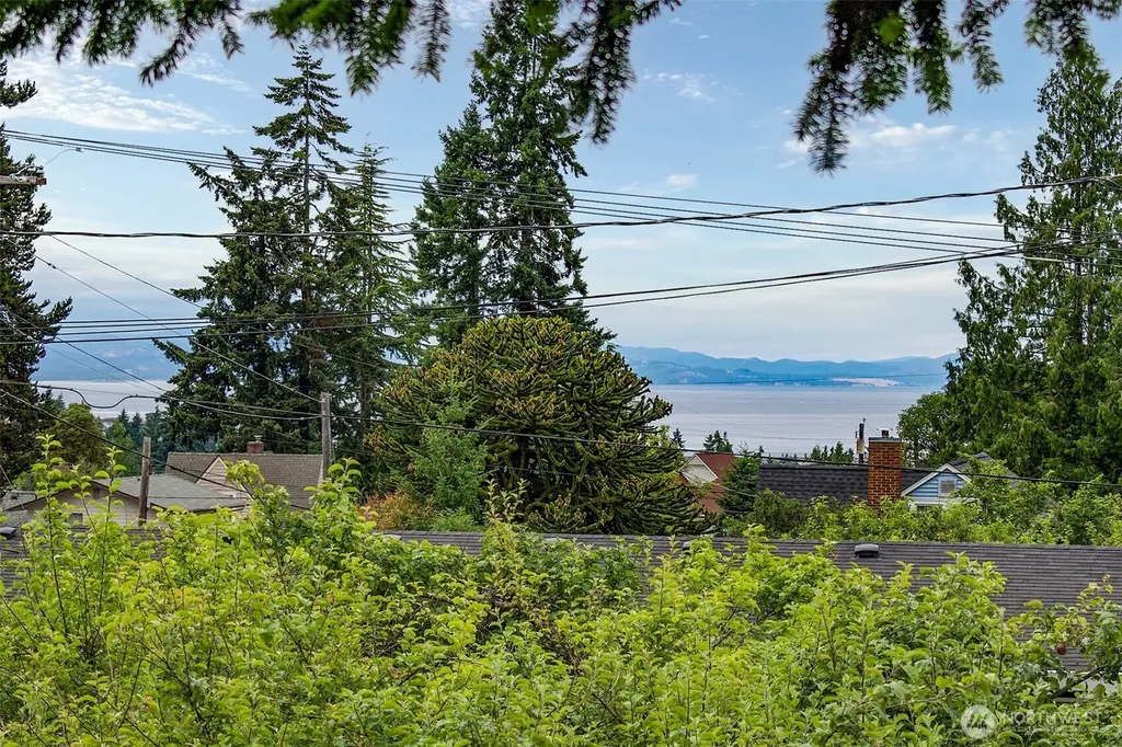 2717 S Laurel Street Port Angeles WA 98362