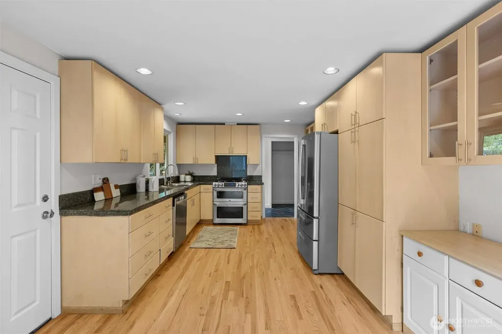 3020 169th Avenue NE Bellevue WA 98008