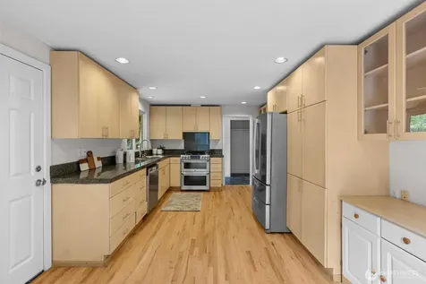 3020 169th Avenue NE Bellevue WA 98008
