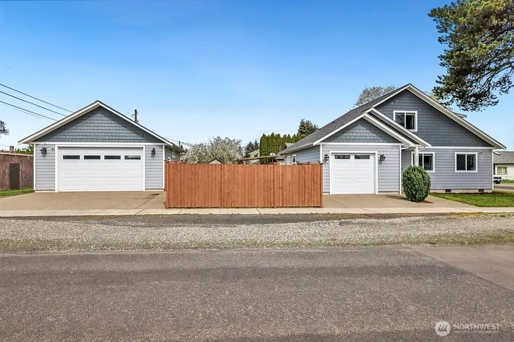 903 Atherton Street Centralia WA 98531