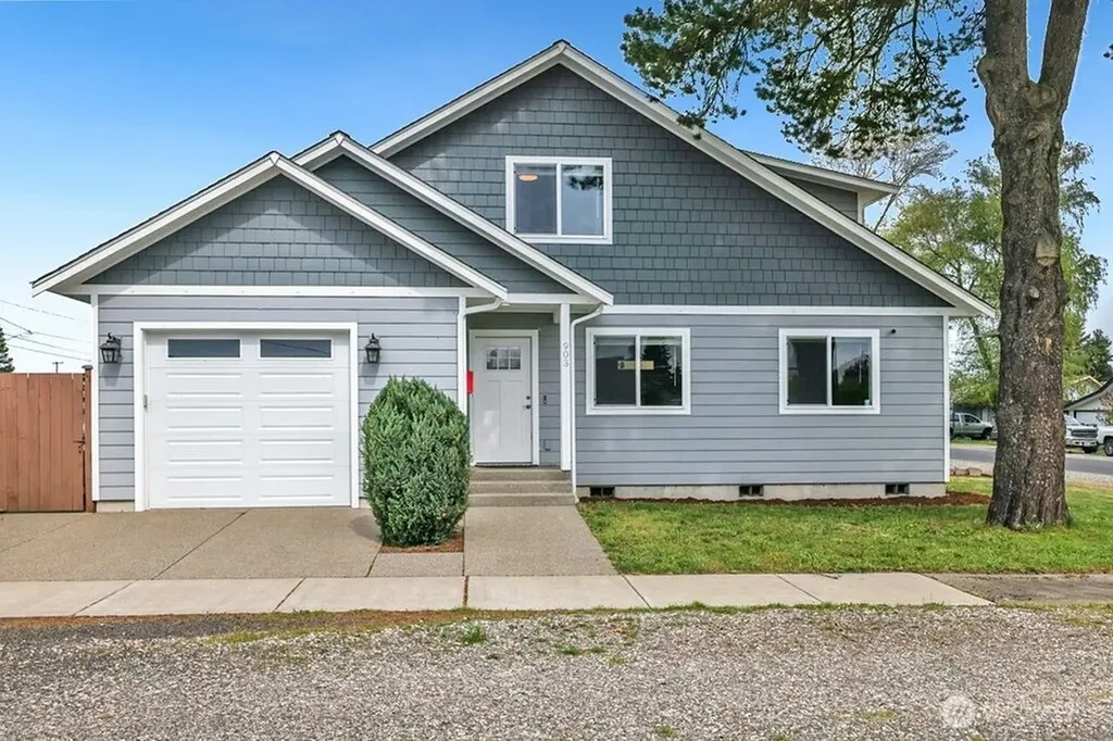 903 Atherton Street Centralia WA 98531